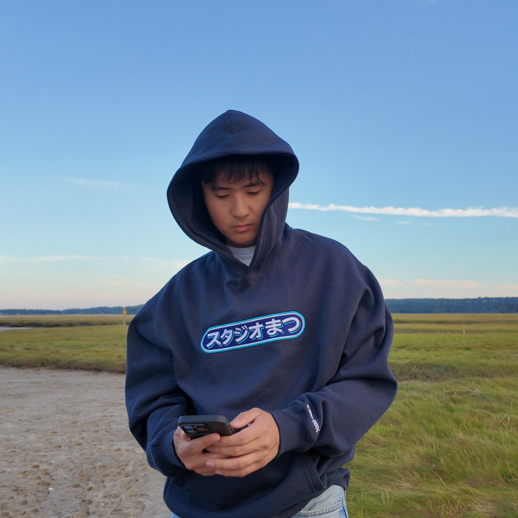 STUDIO MATSU KANA HOODIE (NAVY)